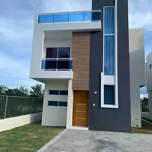  Holiday home Amplia Casa 2 Minut De Playa-Ac-Wifi-Cafe Gratis ! Dominican Republic